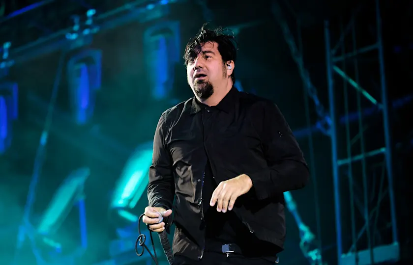 Deftones 2026 巴黎演唱会《Deftones Live in Paris》来了：金属迷必冲的炸裂现场