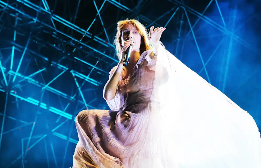 Florence + The Machine 2026 巴黎演唱会《Florence + The Machine Tour》来了：英伦女神炸场，巴黎唯一一站不容错过！